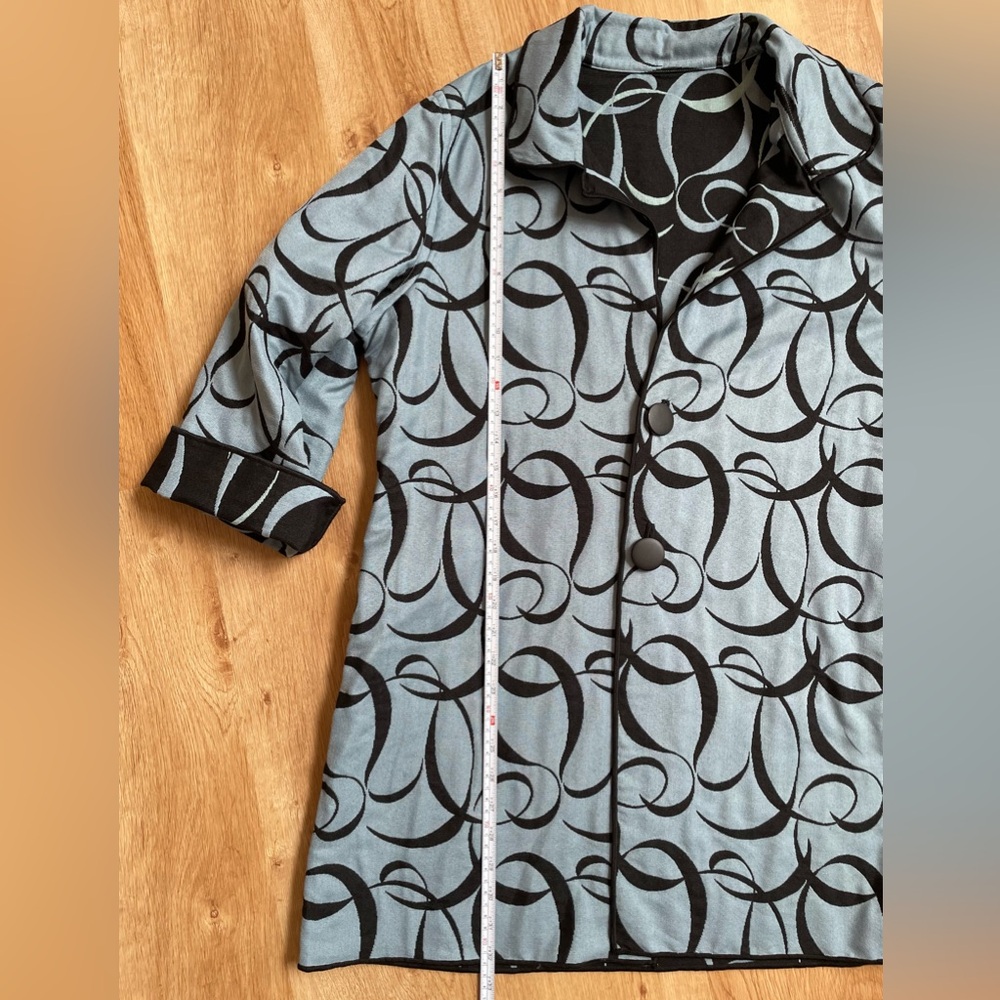 Winding River reversible jacket blue black abstract design large - Picture 7 of 7
